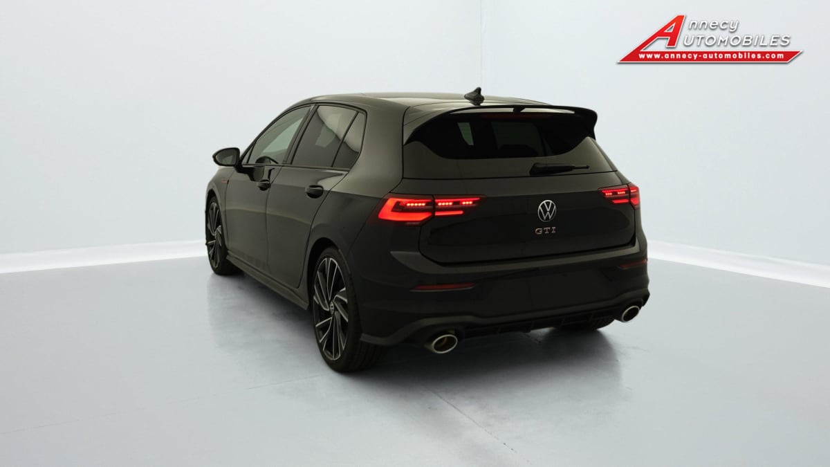 Volkswagen Golf - 8 2.0 TSI 300 DSG7 GTI CLUBSPORT