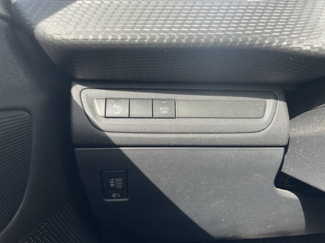 Peugeot 2008 - 1.2 Puretech 110 S&amp;S EAT6 ALLURE BUS.