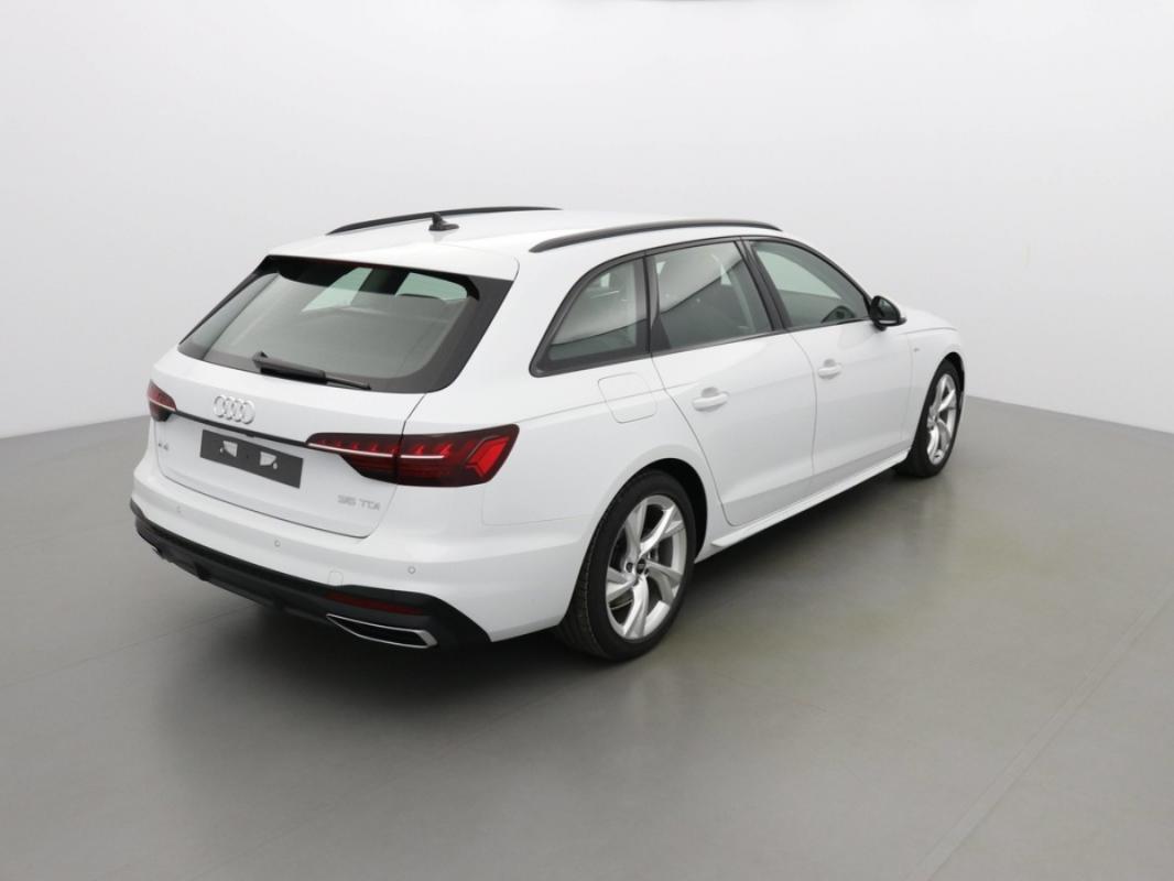 Audi A4 - AVANT S line EDITION 163