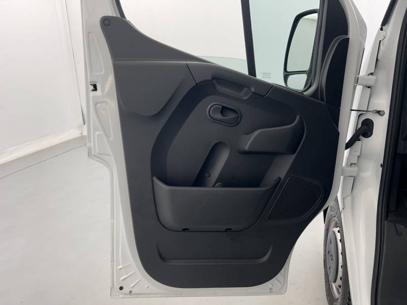 Renault Master - FOURGON FGN TRAC F3500 L3H3 BLUE DCI 135 CONFORT